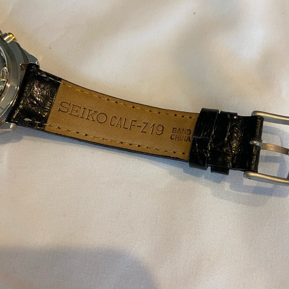 Seiko Kinetic Zales Exclusive Open Back Strap Watch - Picture 7 of 14